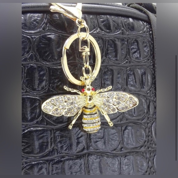 Bee Bag Rhinestone Charm Keychain - Picture 5 of 5